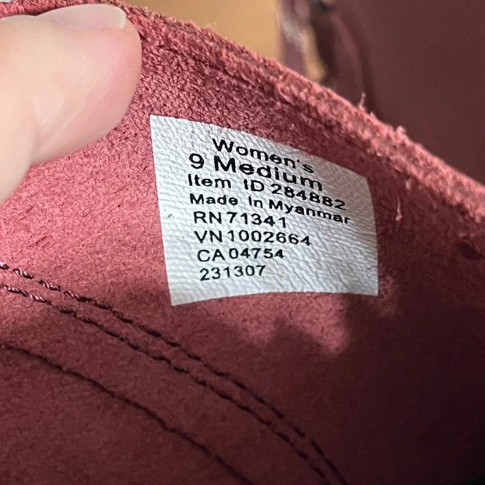 LL Bean Womens Wildcat Boots Burgundy Wine Fleece Lined Snow Duck Boots 9 284882